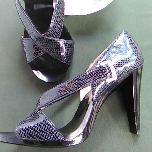 Michael Michael Kors Heels - Picture 1 of 12